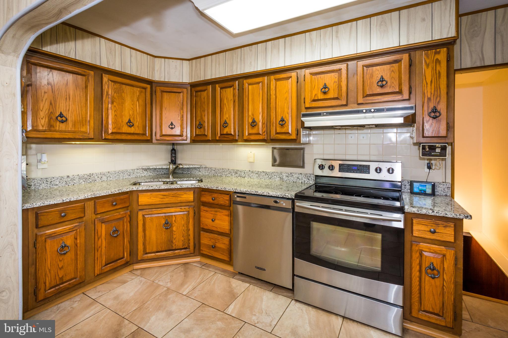 8436 Alvin Road Pasadena, MD 21122 - Photo 7 of 38 Kitchen (view 3)