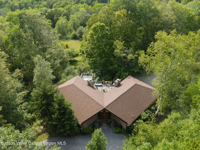 $980,000 | 234 County Highway 8, Roxbury, NY 12421