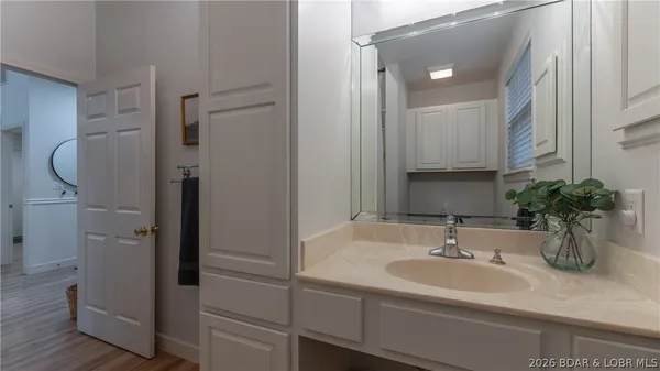 $429,000 | 306 Green Trails Court, Camdenton, MO 65020