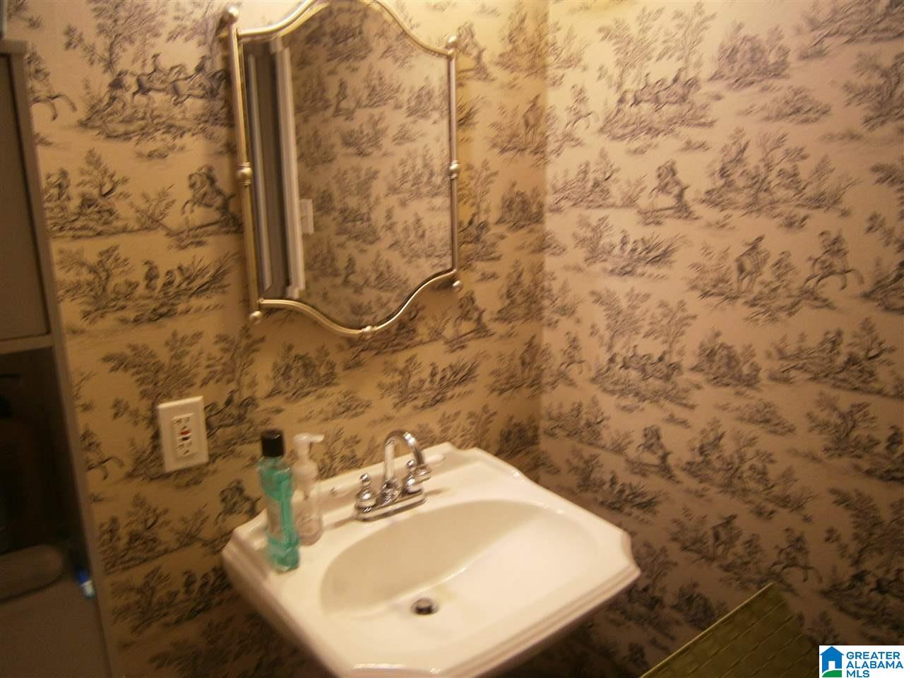 3801 Spring Valley Road Birmingham, AL 35223 - Photo 9 of 34