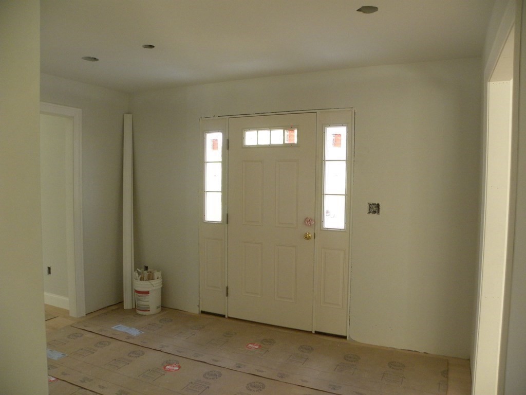235 Boston Road Chelmsford, MA 01824 - Photo 4 of 22