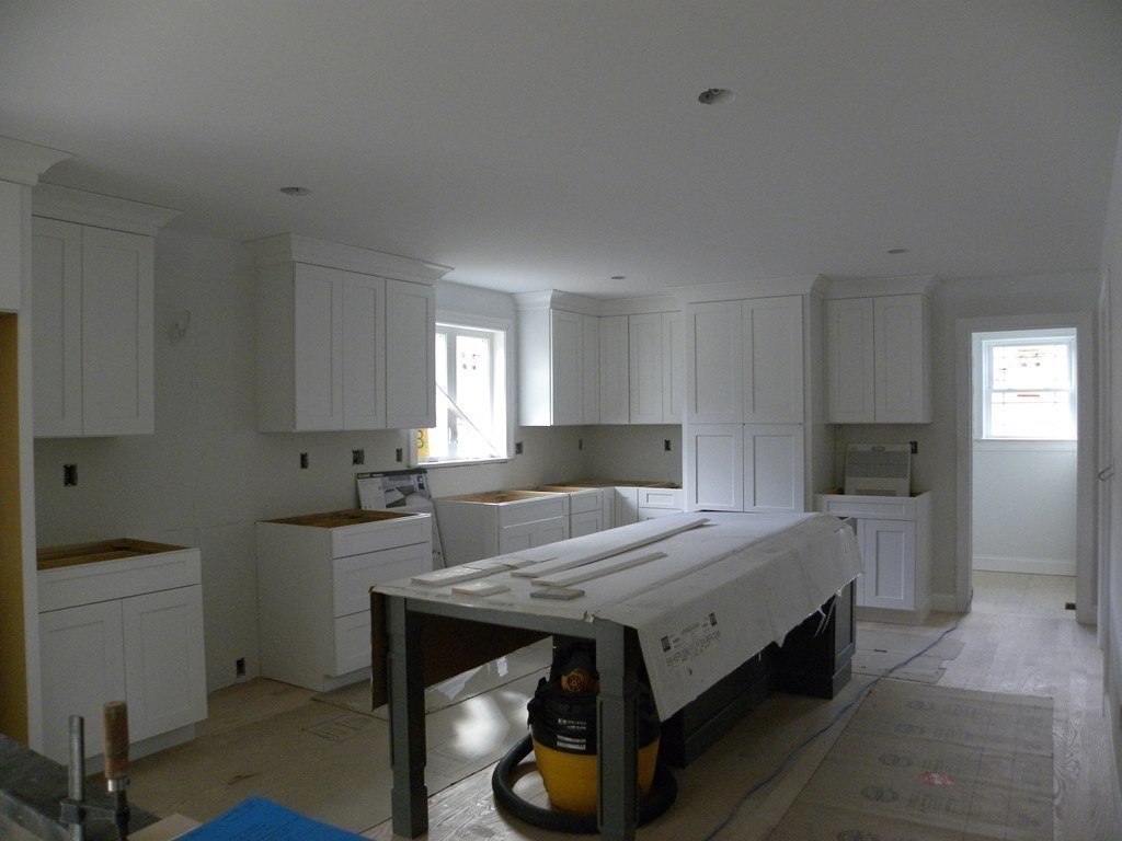 235 Boston Road Chelmsford, MA 01824 - Photo 5 of 22