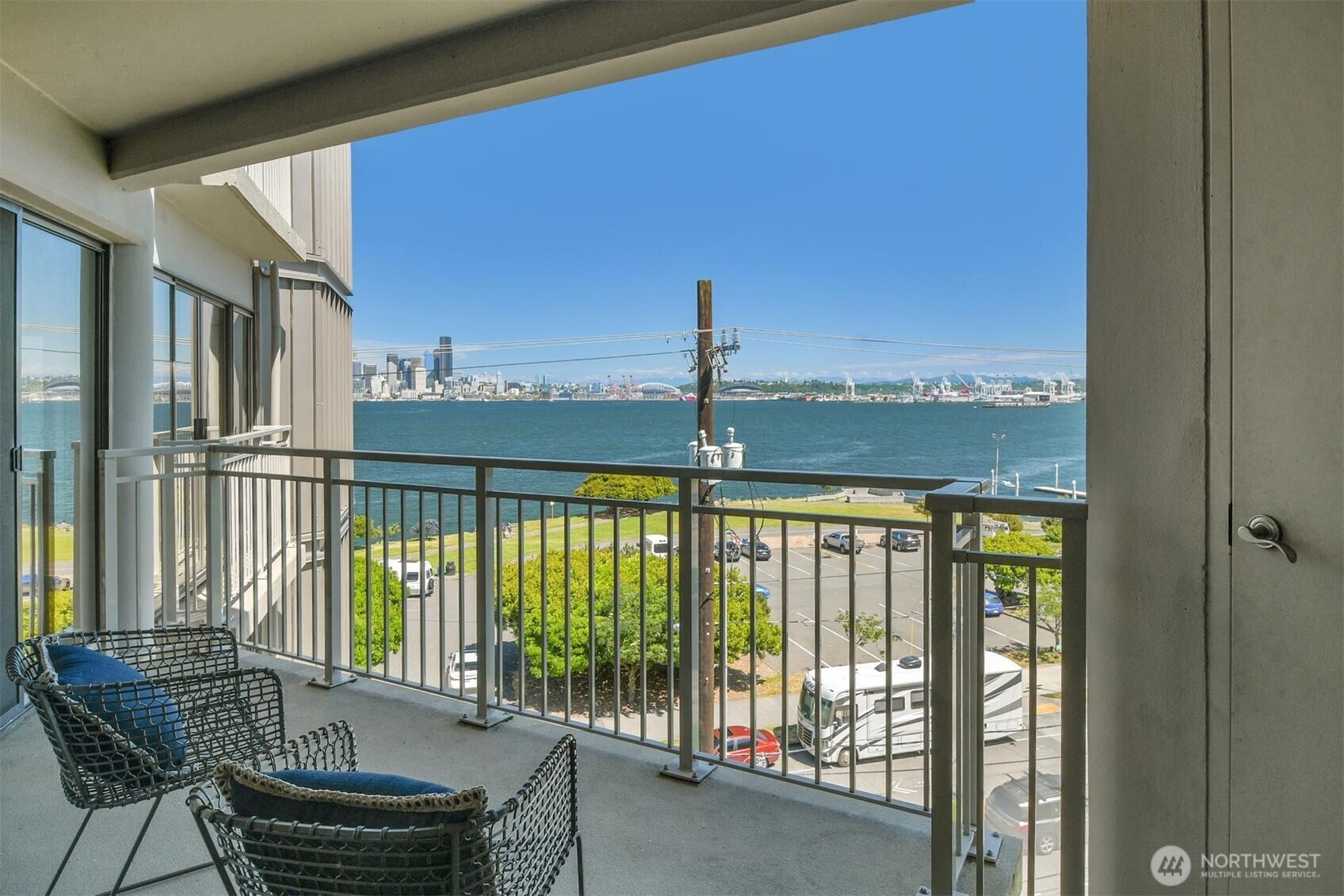 1111 Harbor Avenue Southwest, Unit 500 Seattle, WA 98116 - Photo 24 of 40