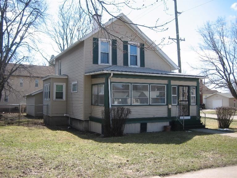 563 South 2nd Street Clinton, IA 52732 - Photo 1 of 2 Gallery Image 1