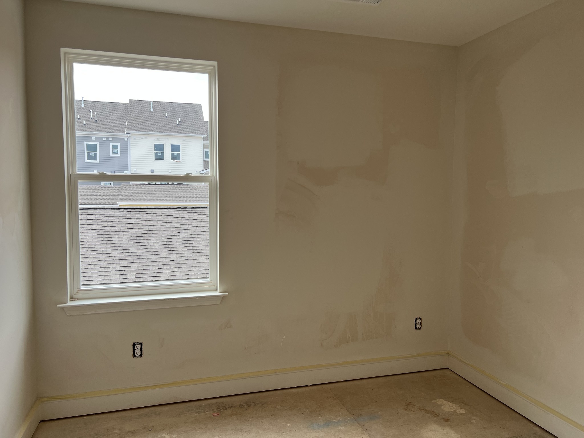3258 Tasker Drive Antioch, TN 37013 - Photo 16 of 26 an empty room with a window