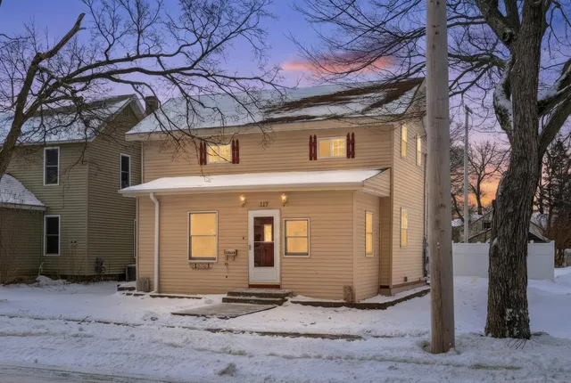 $249,900 | 117 North 3rd Avenue, Big Rapids, MI 49307