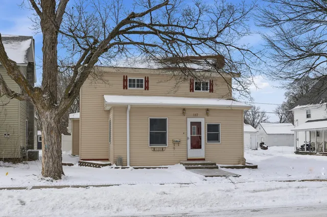 $249,900 | 117 North 3rd Avenue, Big Rapids, MI 49307