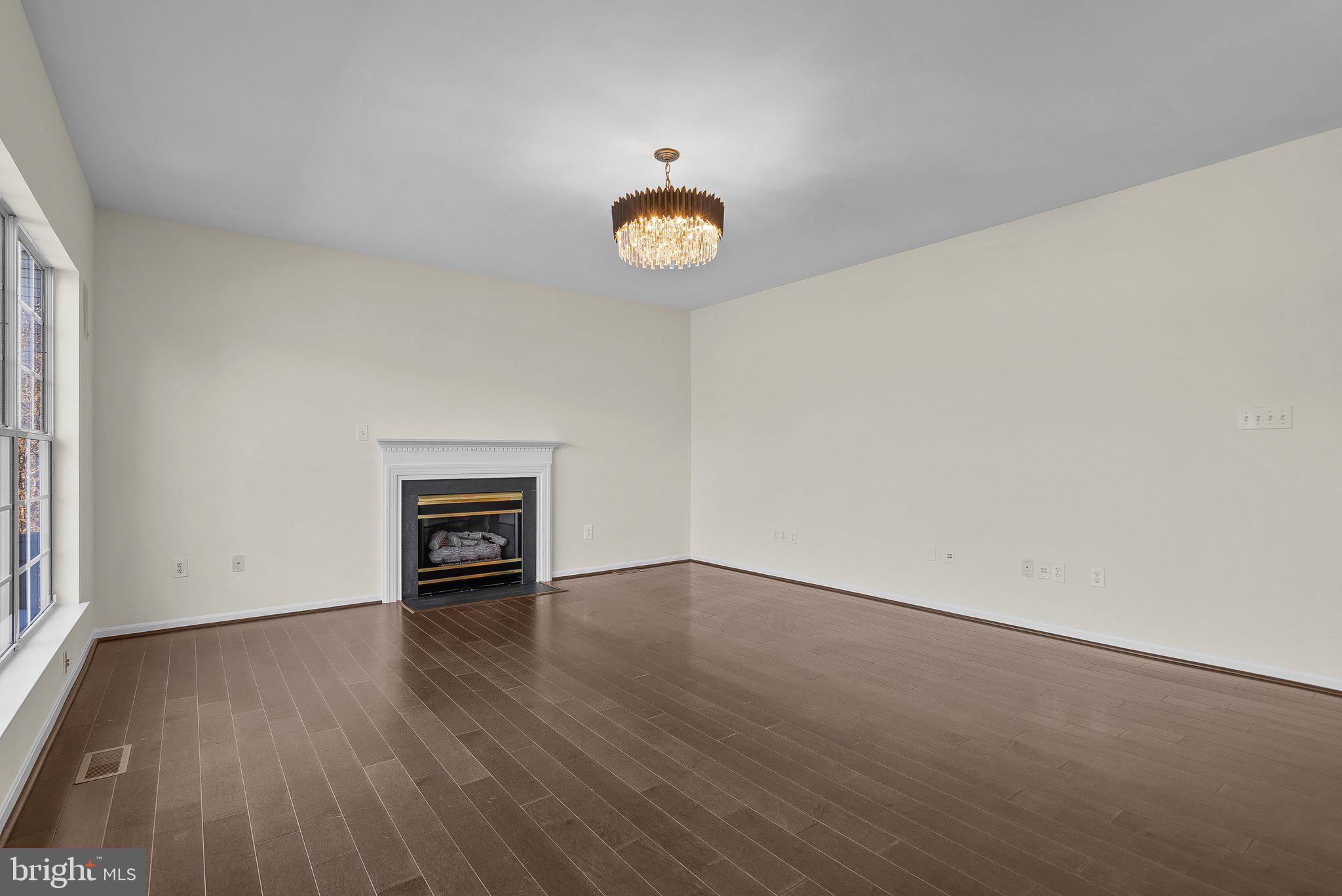12925 Summit Ridge Terrace Germantown, MD 20874 - Photo 17 of 49 Gallery Image 17