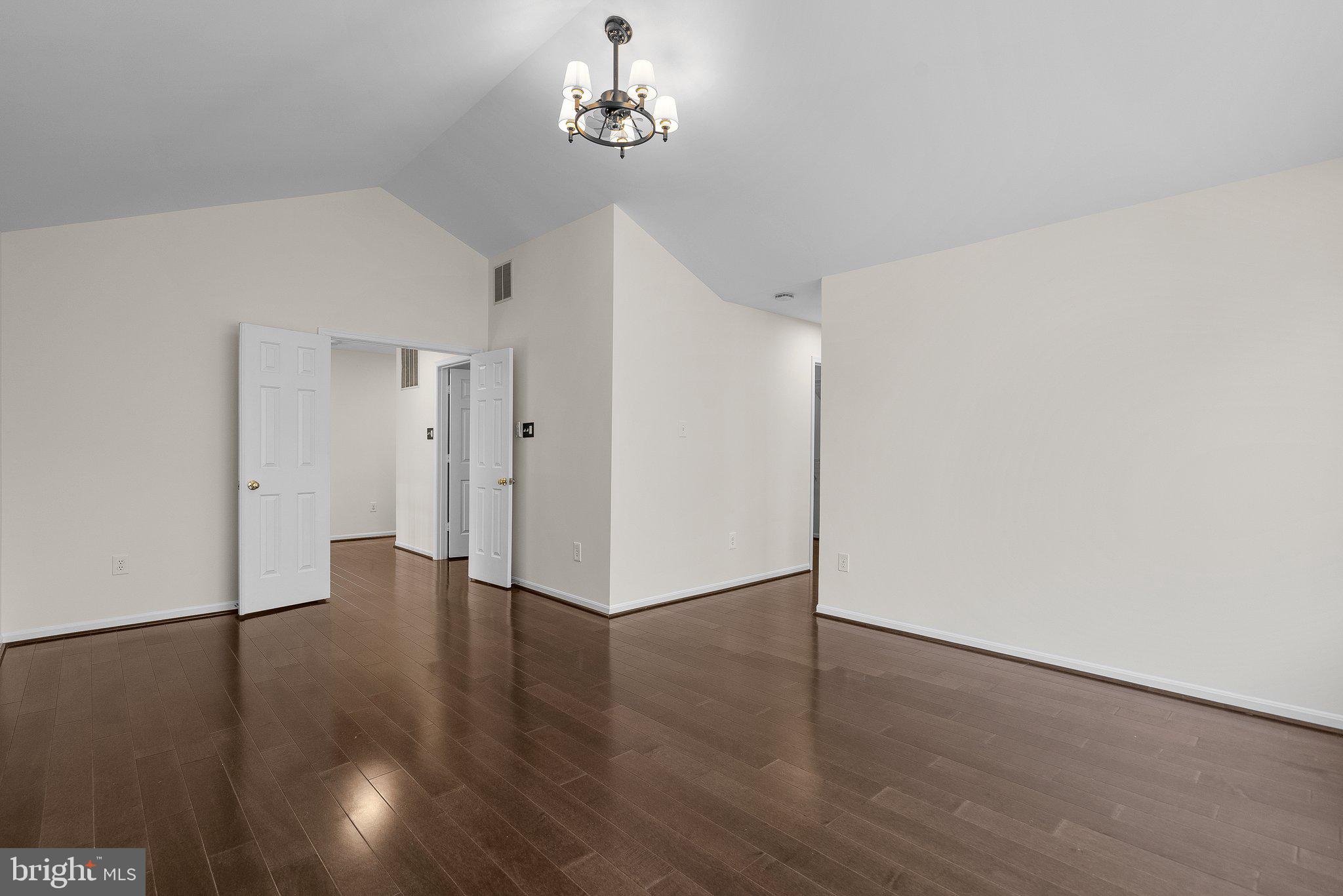 12925 Summit Ridge Terrace Germantown, MD 20874 - Photo 22 of 49 Gallery Image 22