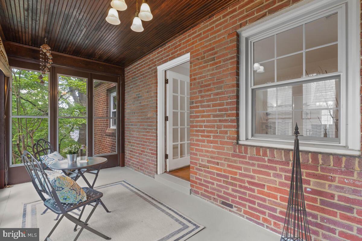 427 Pershing Drive Silver Spring, MD 20910 - Photo 11 of 47 Gallery Image 11