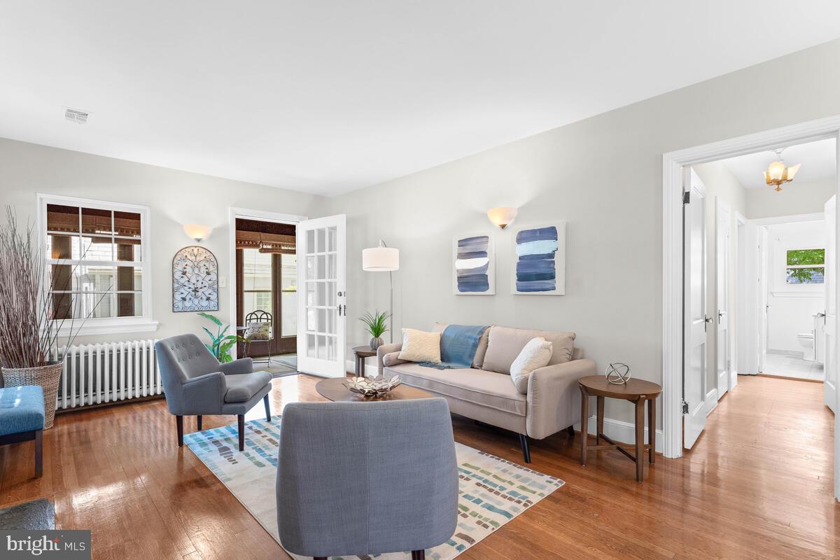 427 Pershing Drive Silver Spring, MD 20910 - Photo 3 of 47 Gallery Image 3