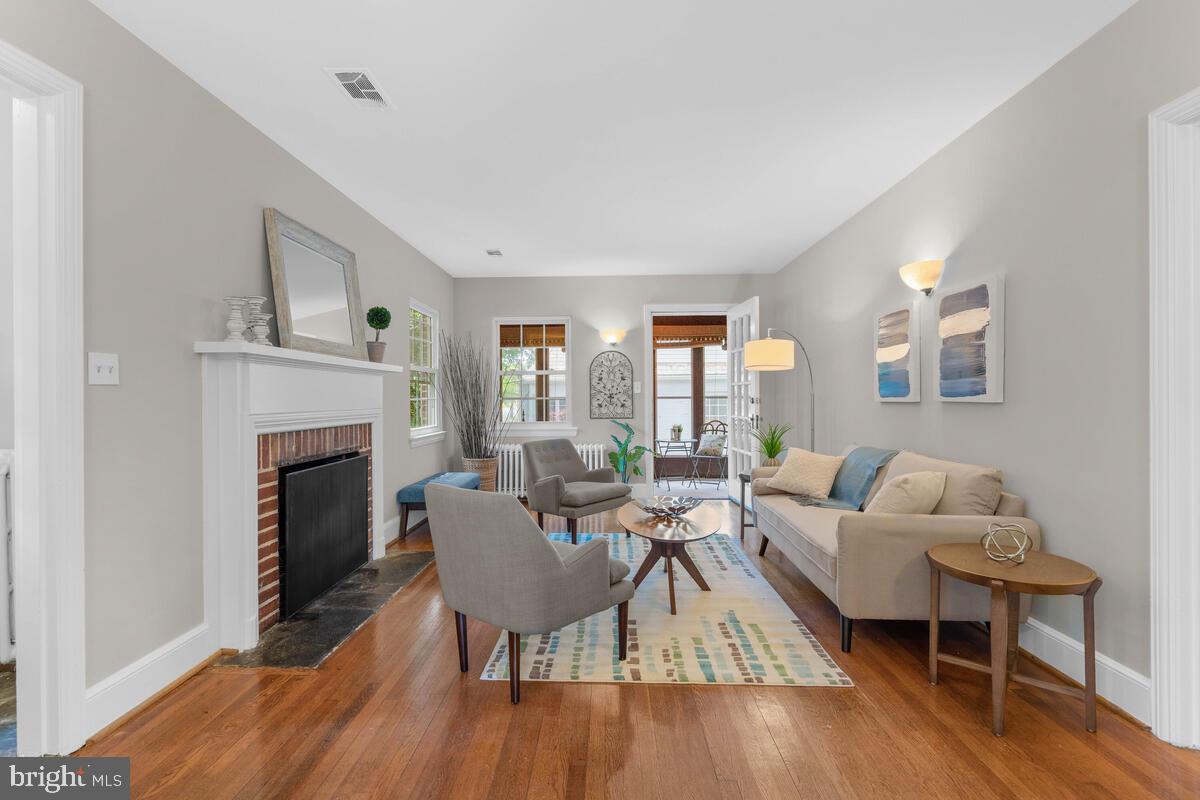427 Pershing Drive Silver Spring, MD 20910 - Photo 6 of 47 Gallery Image 6