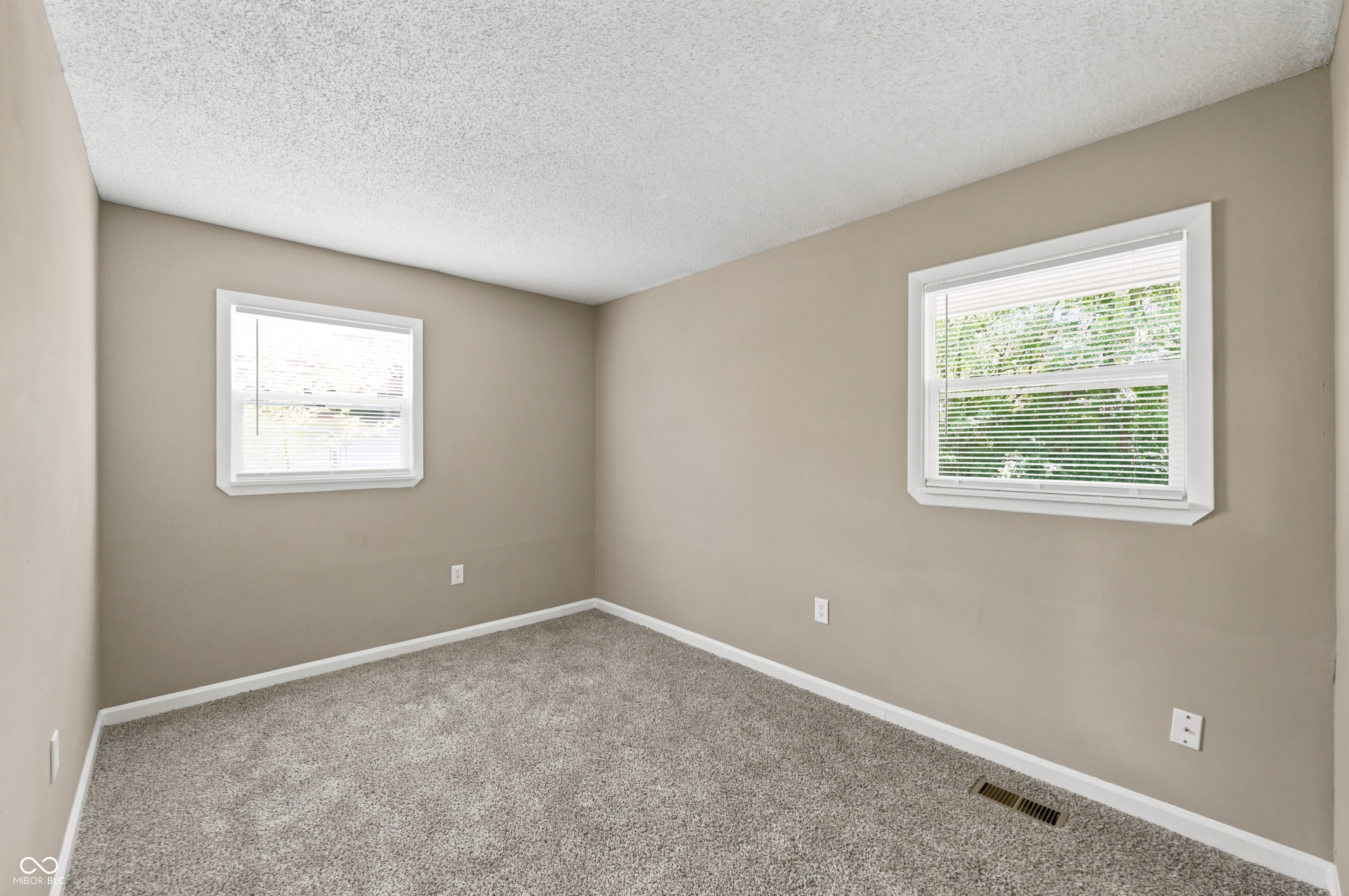 8619 Montery Road Indianapolis, IN 46226 - Photo 14 of 23
