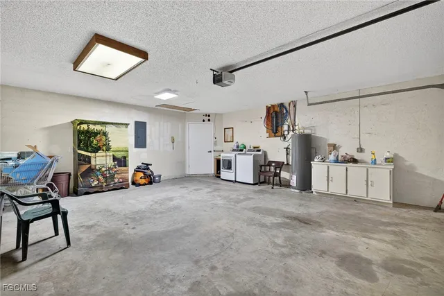 a view of a livingroom with furniture and a livingroom