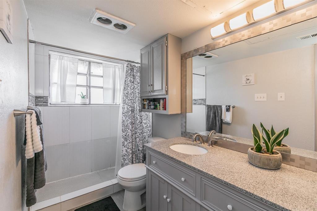 5750 Phoenix Drive, Unit 22 Dallas, TX 75231 - Photo 11 of 19