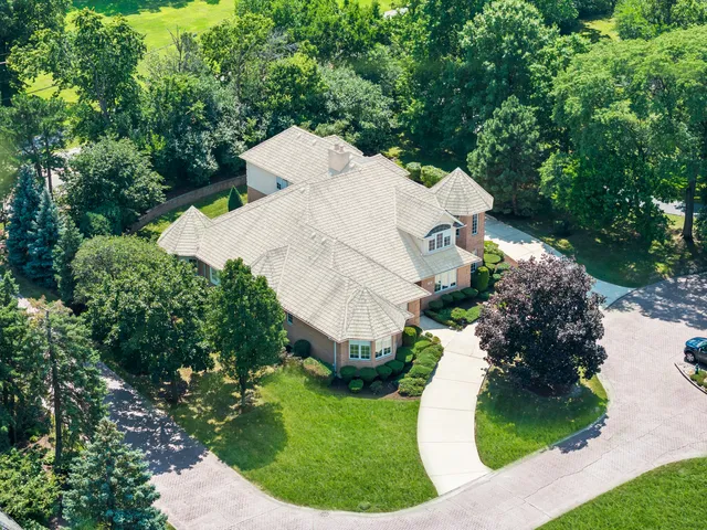 $1,599,000 | 911 Red Fox Lane, Oak Brook, IL 60523