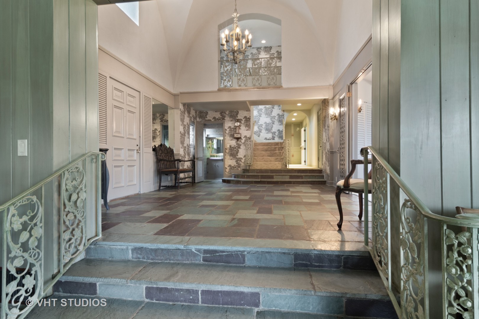 21700 North Hanover Hills Road Barrington, IL 60010 - Photo 2 of 28