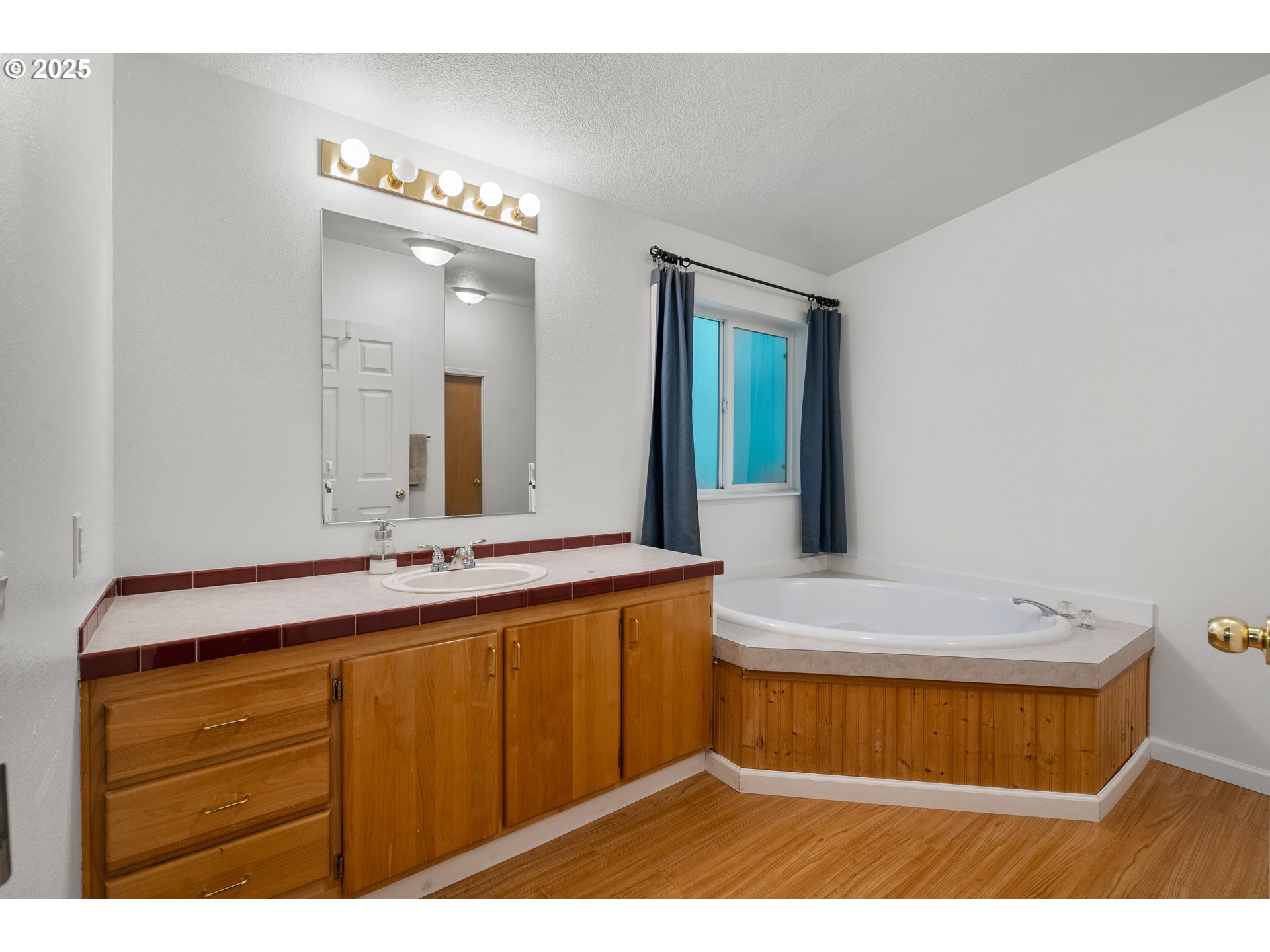 439 Chamberlain Road Falls City, OR 97344 - Photo 26 of 37 Gallery Image 26