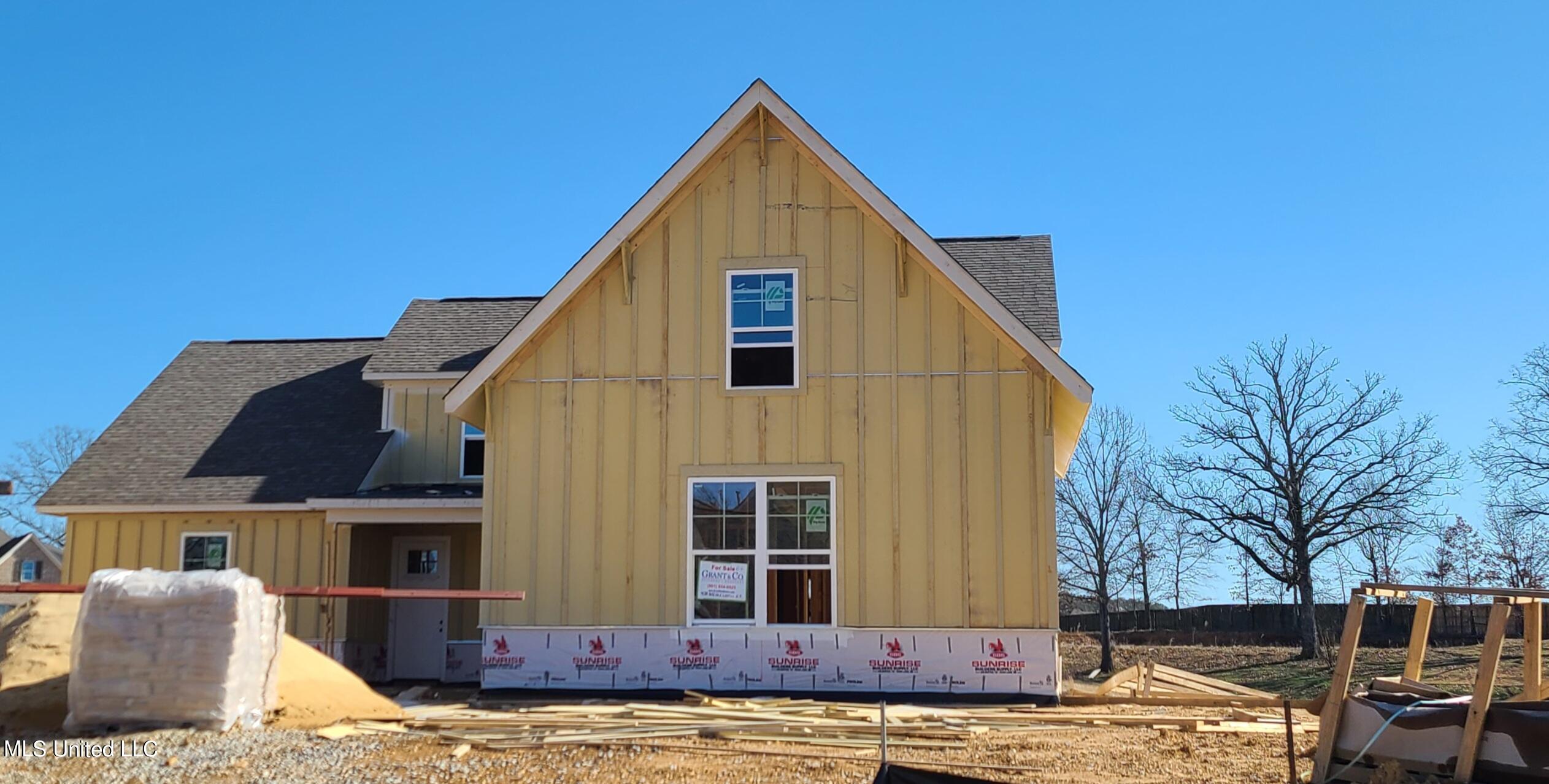 438 Natchez Loop Hernando, MS 38632 - Photo 1 of 27 20220123_130323