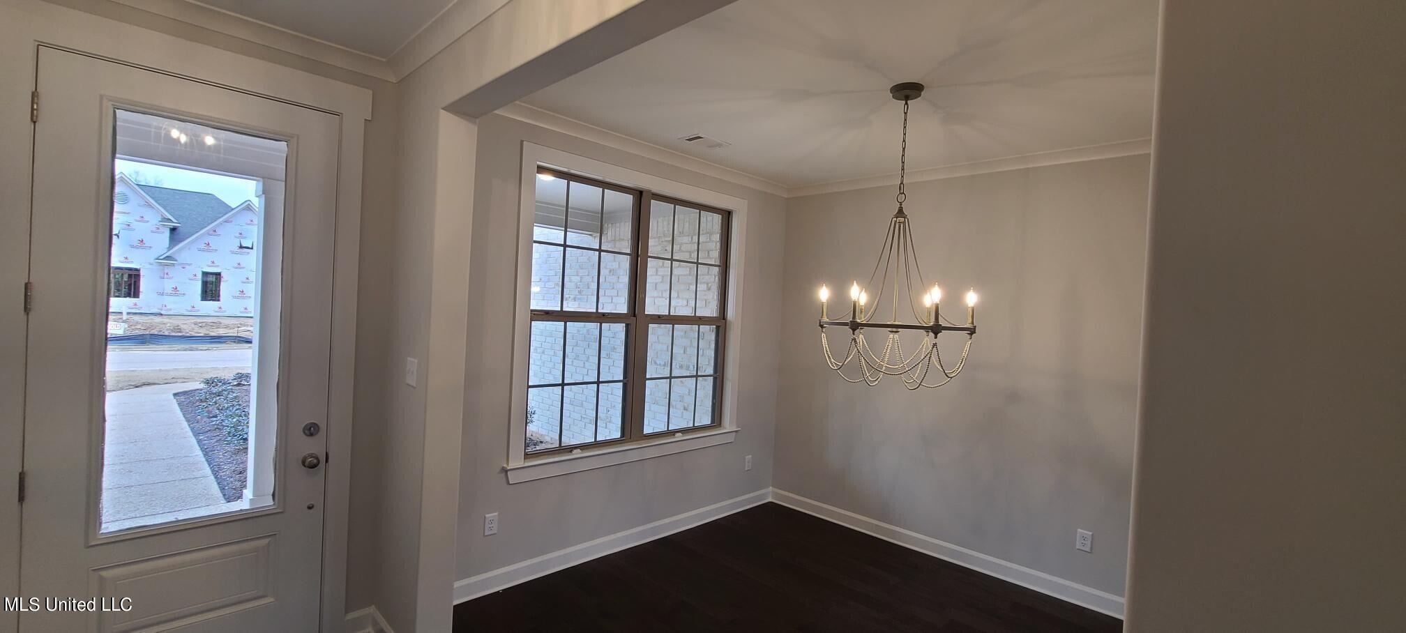 438 Natchez Loop Hernando, MS 38632 - Photo 5 of 27 Dining off Foyer