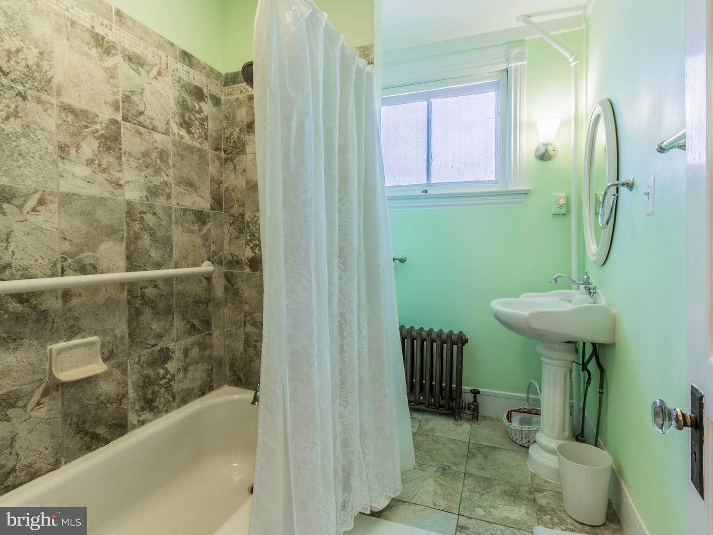 12 6th Avenue Roebling, NJ 08554 - Photo 22 of 25 Bathroom