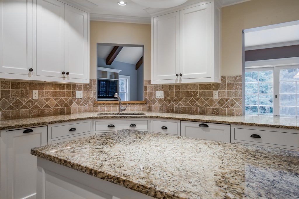 17 Hadley Road Sudbury, MA 01776 - Photo 8 of 29 Gallery Image 8