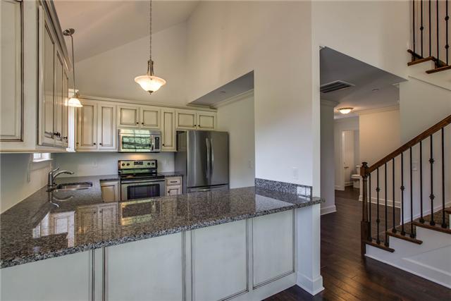 1053 Irish Way, Unit 28 Spring Hill, TN 37174 - Photo 5 of 20