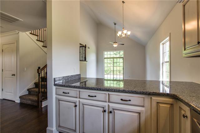 1053 Irish Way, Unit 28 Spring Hill, TN 37174 - Photo 8 of 20