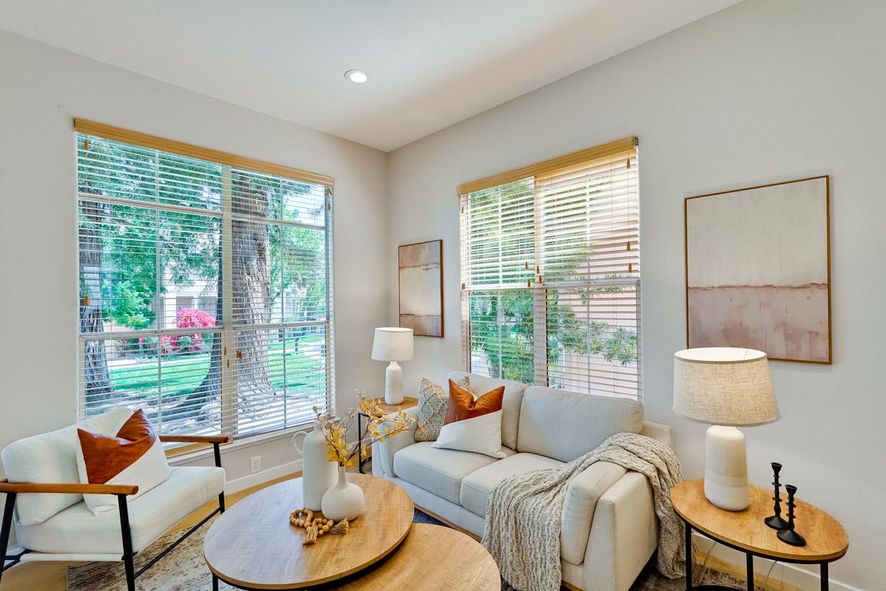 142 Pacchetti Way Mountain View, CA 94040 - Photo 3 of 50