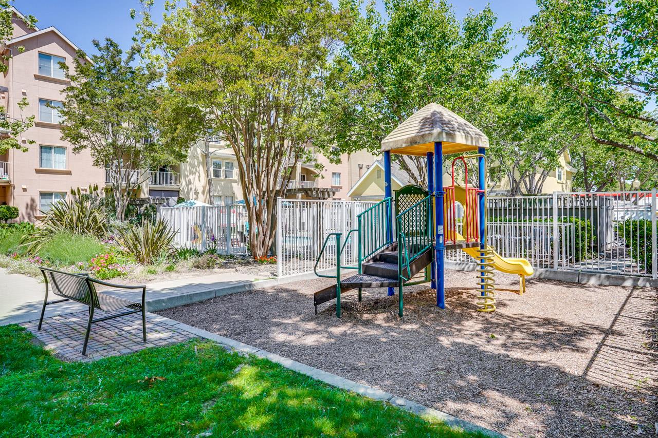 142 Pacchetti Way Mountain View, CA 94040 - Photo 47 of 50