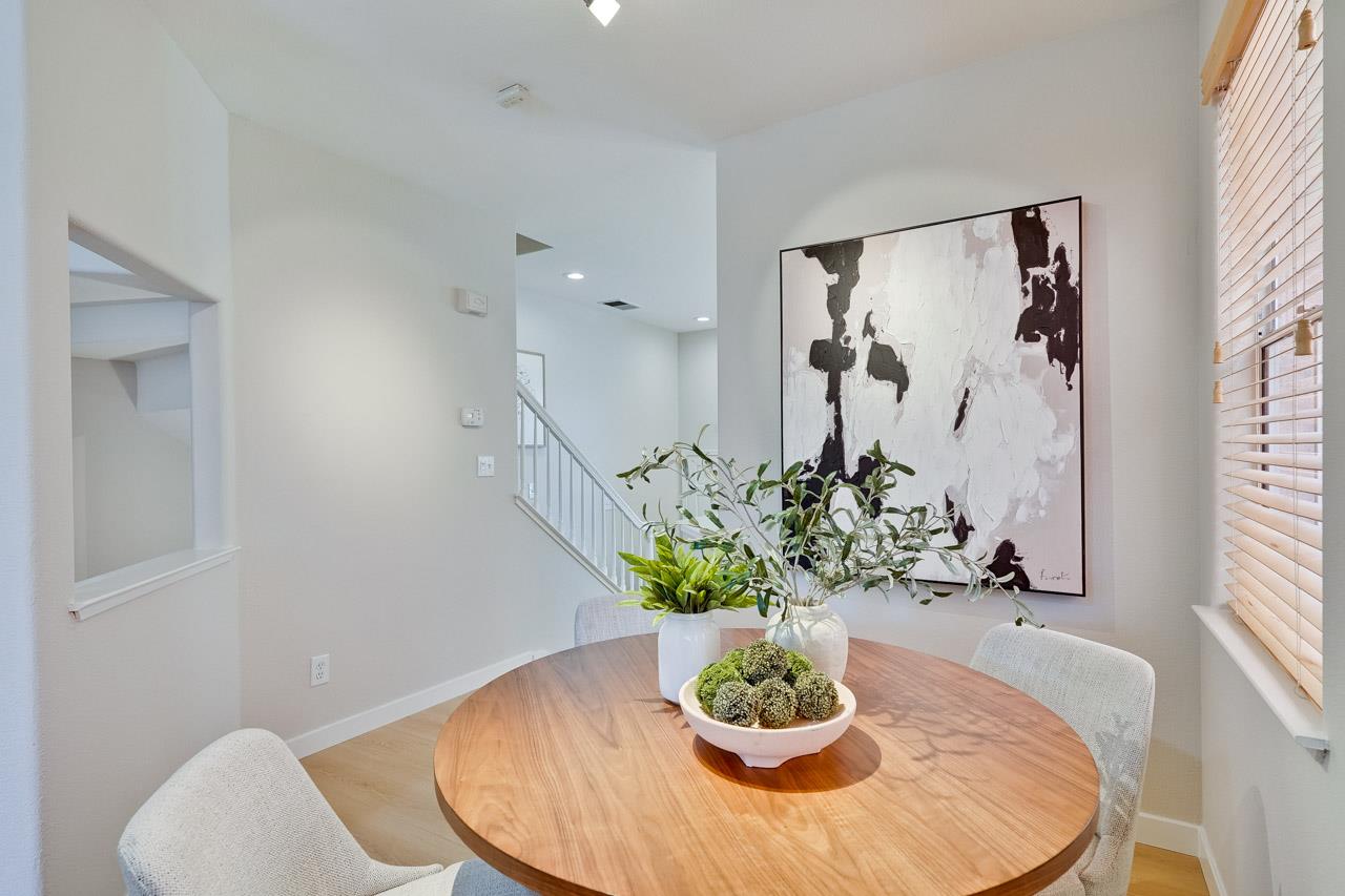 142 Pacchetti Way Mountain View, CA 94040 - Photo 9 of 50