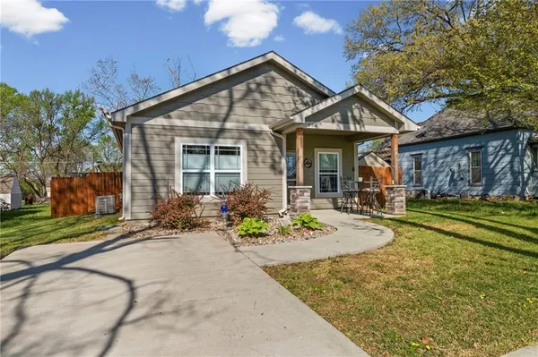 $198,000 | 516 North Mulberry Street, Ottawa, KS 66067