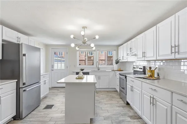 $279,950 | 4315 Jarboe Street, Kansas City, MO 64111