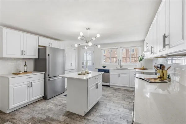$279,950 | 4315 Jarboe Street, Kansas City, MO 64111