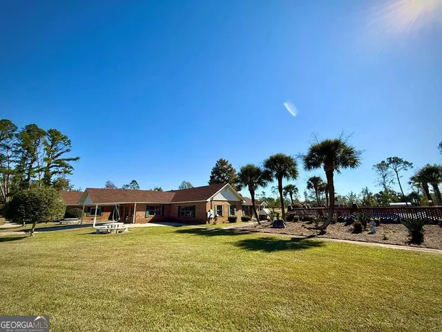 $699,900 | 393 Douglas Highway, Hazlehurst, GA 31539