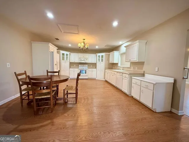 $699,900 | 393 Douglas Highway, Hazlehurst, GA 31539