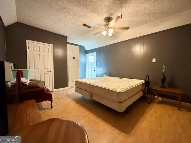 $699,900 | 393 Douglas Highway, Hazlehurst, GA 31539