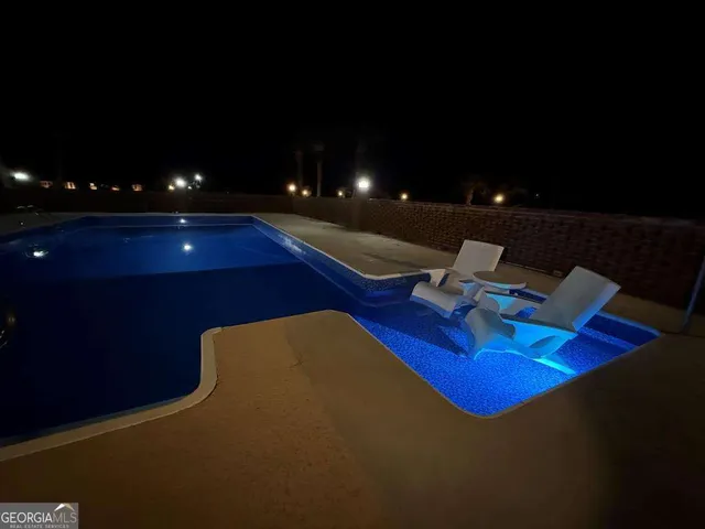 $699,900 | 393 Douglas Highway, Hazlehurst, GA 31539