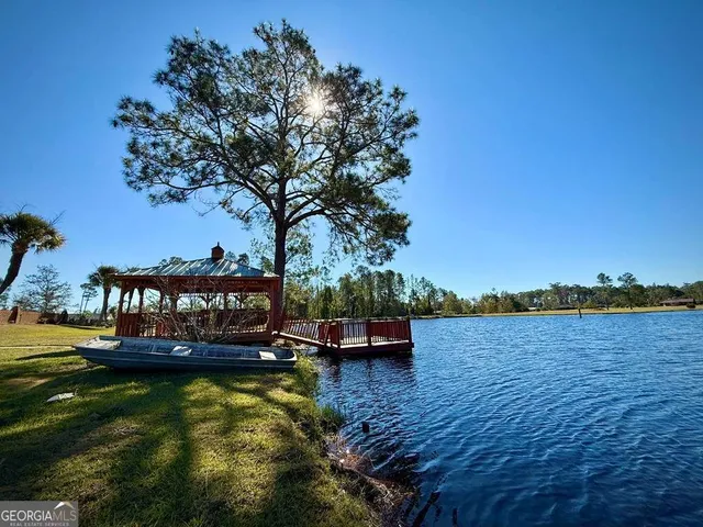 $699,900 | 393 Douglas Highway, Hazlehurst, GA 31539