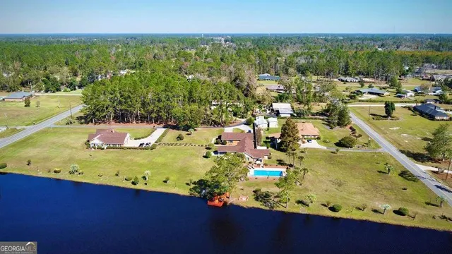 $699,900 | 393 Douglas Highway, Hazlehurst, GA 31539