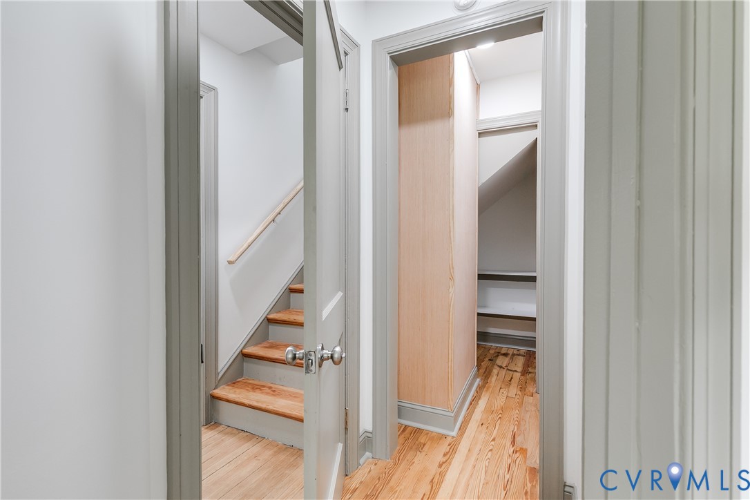 14000 Westfield Road Midlothian, VA 23113 - Photo 34 of 49 Stairs with wood finished floors