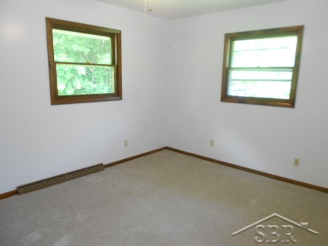 9435 Midland Road Freeland, MI 48623 - Photo 13 of 21 31349767-12.JPG