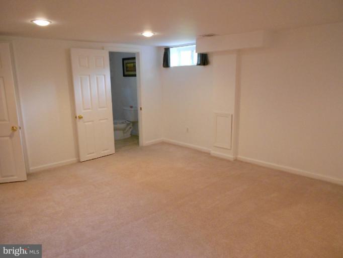 119 Cedar Hill Road Brooklyn, MD 21225 - Photo 11 of 20 Family Room