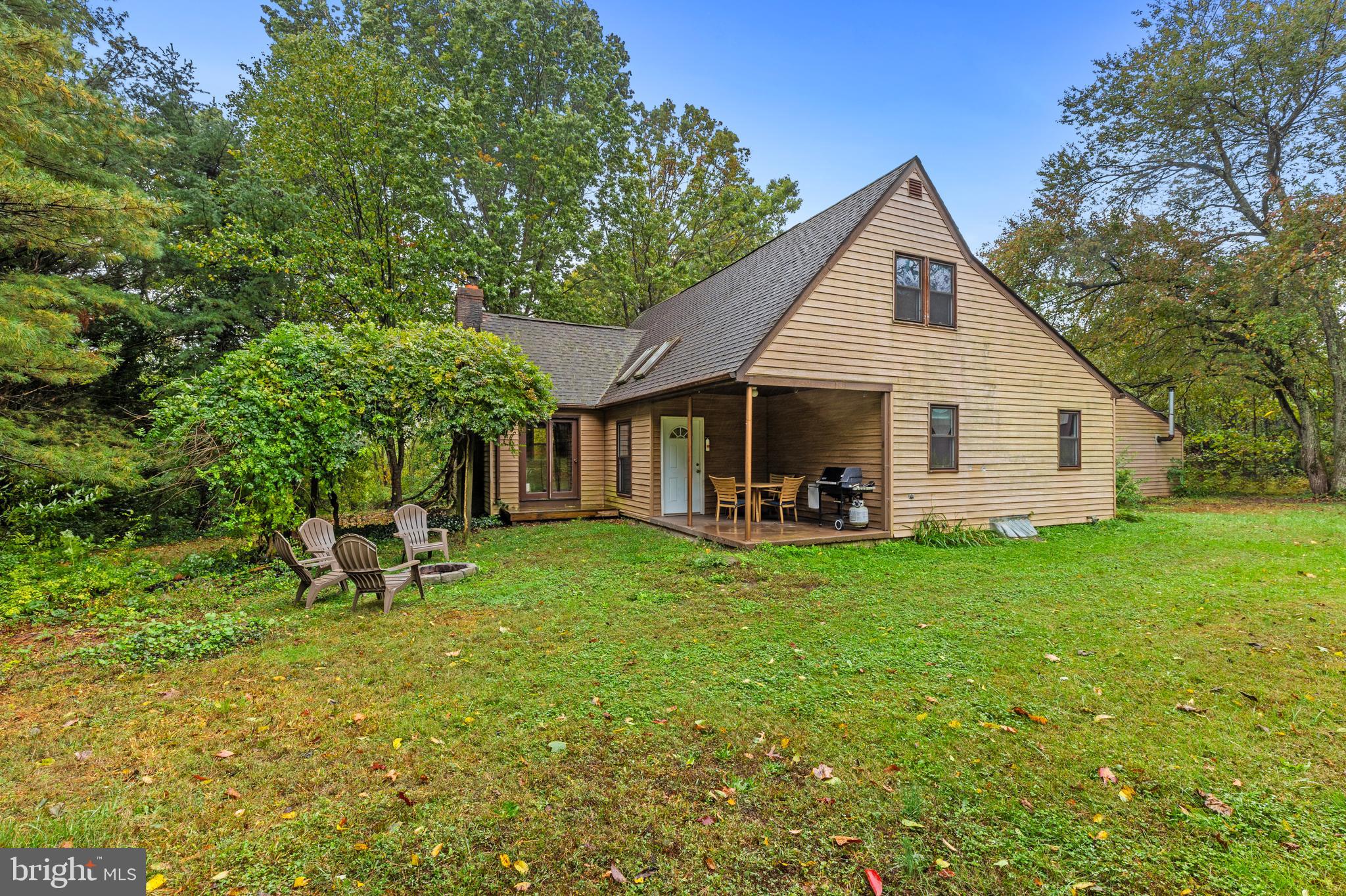 1003 Jackson Hall School Road Elkton, MD 21921 - Photo 6 of 49 a view of a house with a backyard