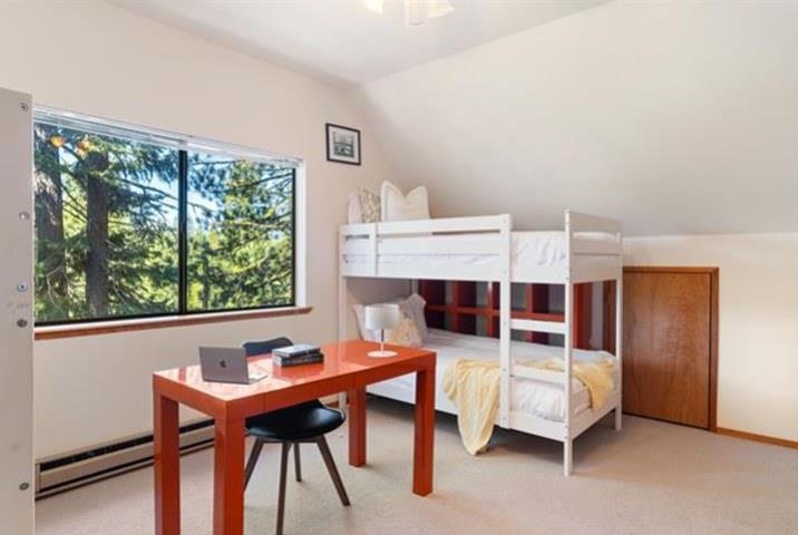 11828 Kitzbuhel Road Truckee, CA 96161 - Photo 15 of 21