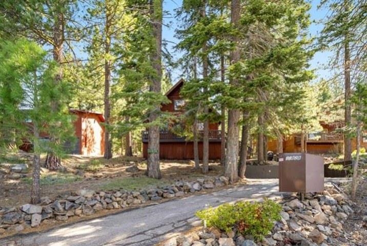 11828 Kitzbuhel Road Truckee, CA 96161 - Photo 16 of 21