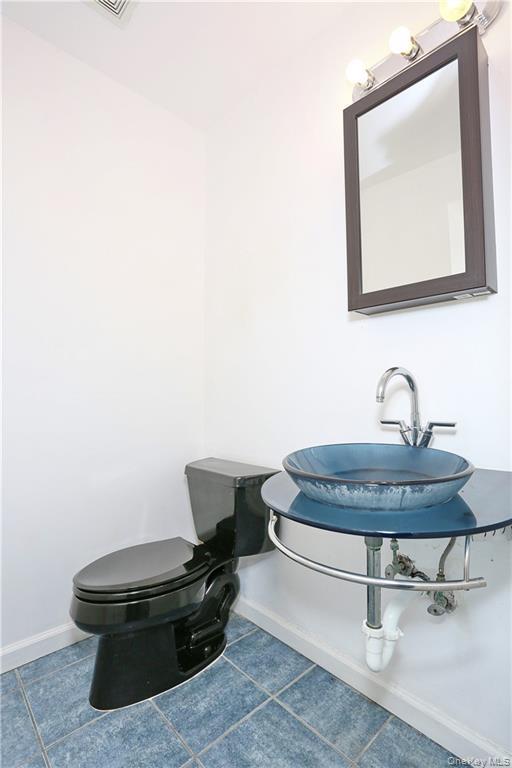 80 Old Quaker Hill Road Monroe, NY 10950 - Photo 12 of 36