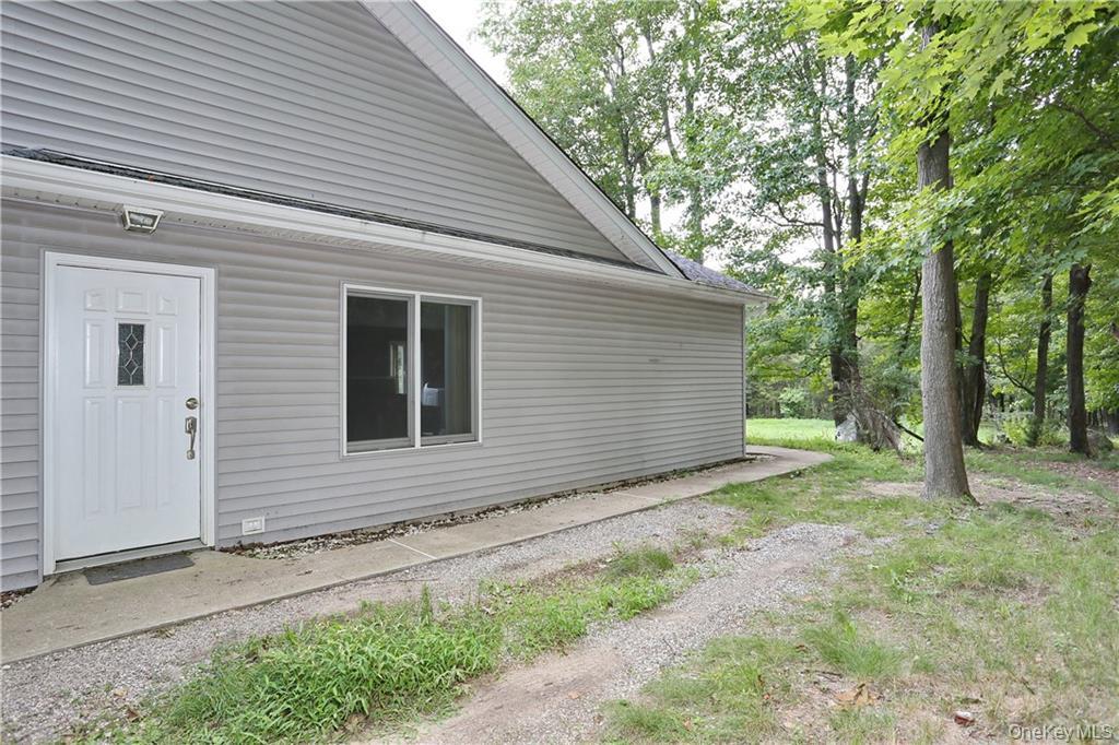 80 Old Quaker Hill Road Monroe, NY 10950 - Photo 24 of 36