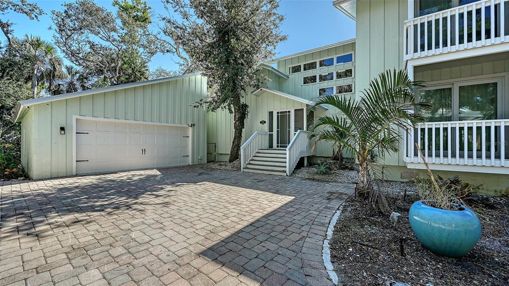 5310 Hidden Harbor Road Sarasota, FL 34242 - Photo 11 of 90