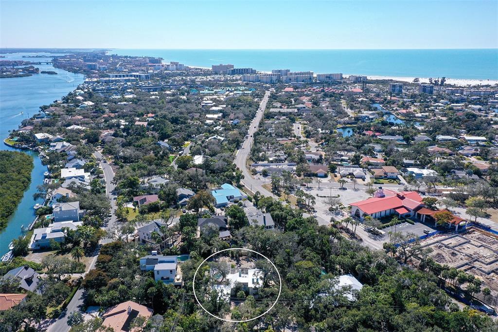 5310 Hidden Harbor Road Sarasota, FL 34242 - Photo 2 of 90